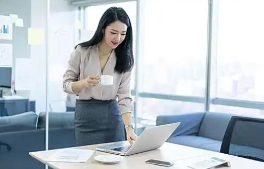 深圳优优叁陆壹网络科技公司轮播图1